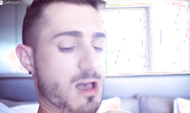 GayRoom: College student Arad Winwin bends to get nailed flick