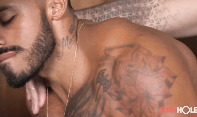 Rawhole: Arthur Mondelo is so inked ash-blonde