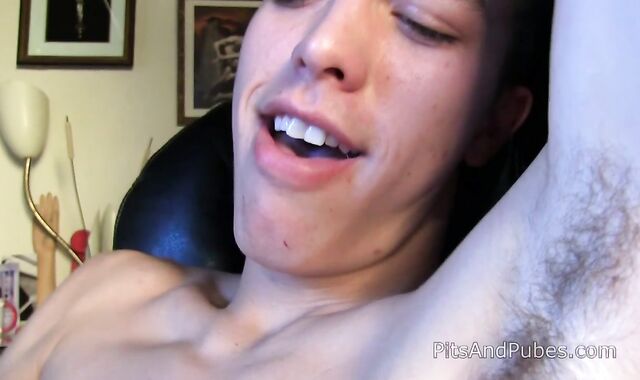 PitsAndPubes - Solo Atlas Evans twink man strokes off