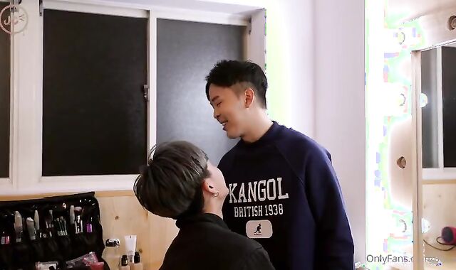 Photographer Charlie And Blaze 3-some fuck Willy During Photoshoot