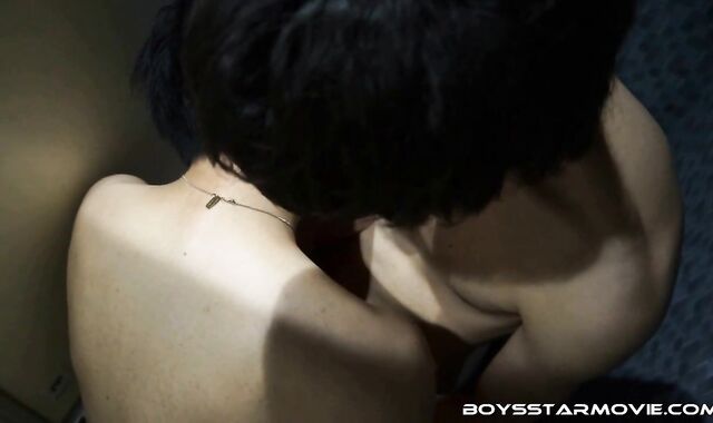 GayAsianNetwork: Striptease in rest room