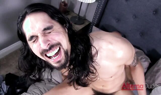 AlternaDudes - Long hair Joseph Banks desires jamming rock-rock hard