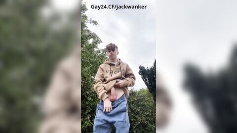 Jack Jerked Off A Powerful Dick in the park