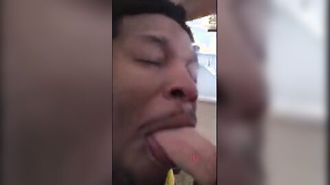 Hung White Boy Grabs Black Bitch Head Fuck