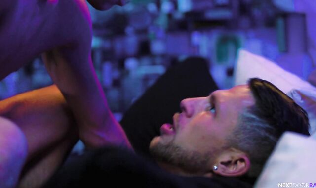 NextDoorRaw: Roman Todd masturbating Theo Brady outdoors