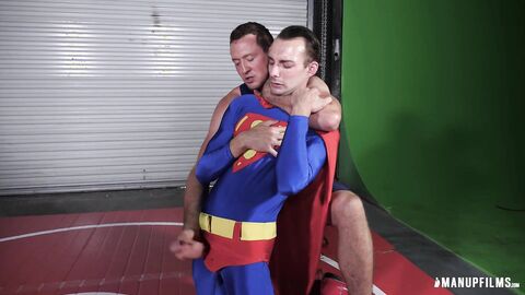 ManUpFilms: Homo Pierce Paris alongside Johnny B kneeing balls