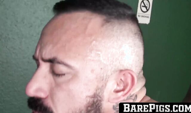 This guy really fucks a big ass with a tight asshole