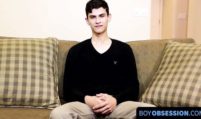 Justin addresses a few inquiries and plays out an astonishing performance