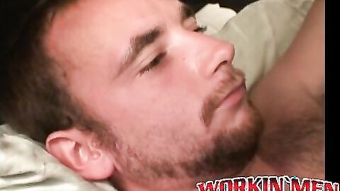 Gay amateur jerks off in his bedroom and comes on his belly
