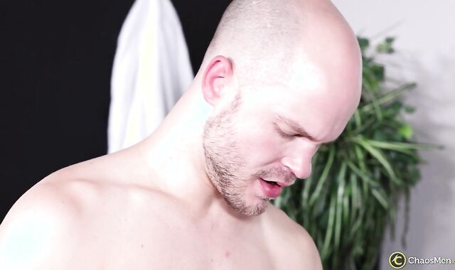 ChaosMen.com: Danny Parker and Tommy Taylor anilingus