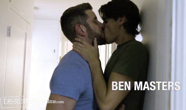 Johnny Ford Goes To Town On blameless meatpipe's promiscuous bum