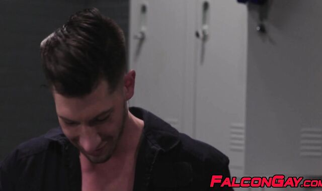 Football player Isaac suck swapping with Jordan in the locker room