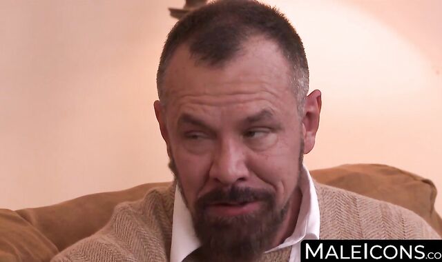 Hung daddy Max Chief drills provocative stud Sam Truitt