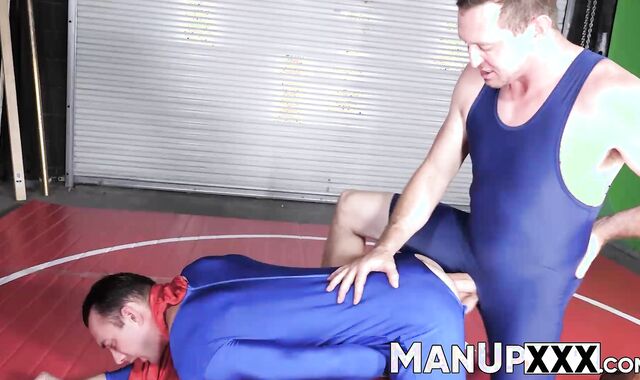 Superman twink gets tackled on the floor and played