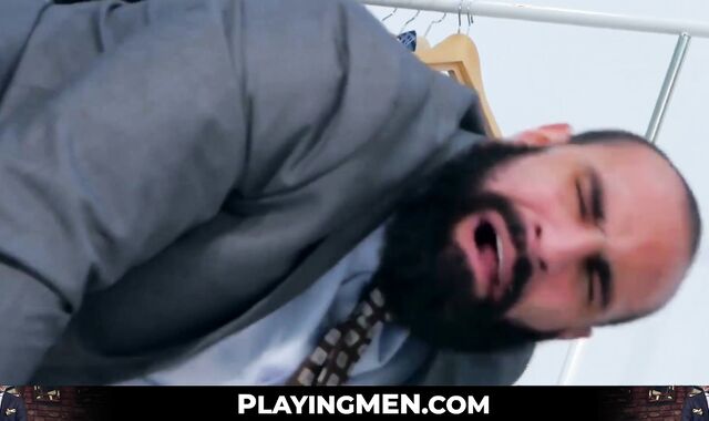 Tasteful hunk gives a messy sensual caress and has his butt penetrated