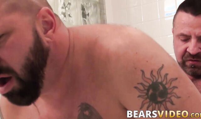 Inked bear Cooper Hill ass drilled by pierced gay after BJ