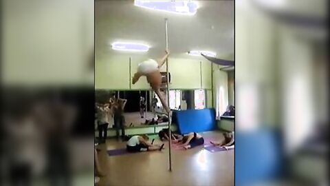 Pole-acrobat