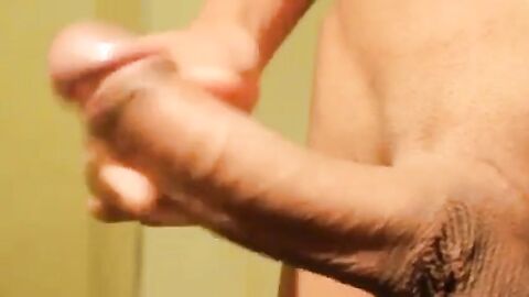 Asian Big cock masturbation and massive cumshot !