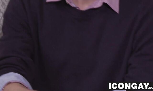 Mature hunk Billy Santoro riding big dicked Zack Grayson