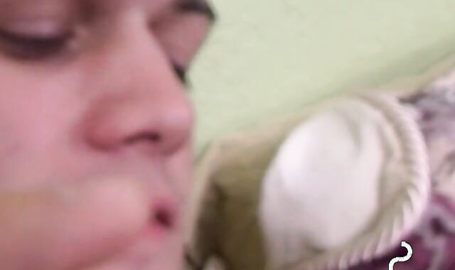 Smoking Twinks pleasureÂ of jerking off and throatfucking