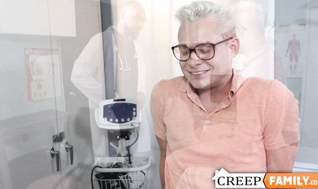 Stepdaddy checks out swollen balls of Andrew Connor to relive his stress
