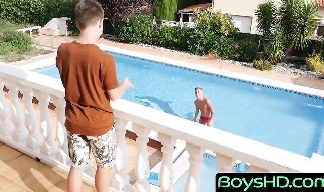 For these young men who enjoy fucking bareback is ideal