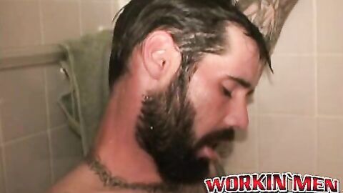 Hairy studs fix a car and end up rawfucking deep and hard