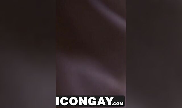 Hot DILF Hans Berlin takes stud Drake Magnums massive cock