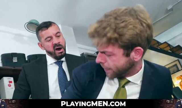 Thomas Thunder slams his bearded young coworker with a doggy style