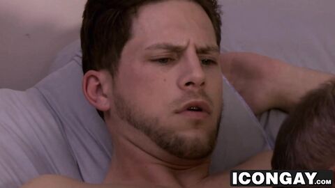 Hitchiker Roman Todd bangs DILF Rodney Steeles tight asshole