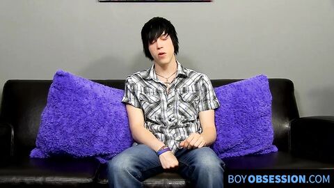 Emotional fingers his butt and strokes off in the wake of being evaluated