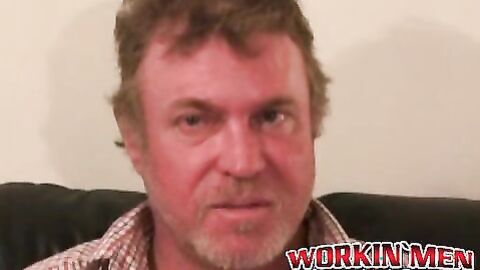 Hairy old amateur jerks off and shoots a load on his belly