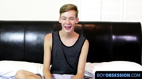 Before blowing his jizz skinny twink wanks his long cock