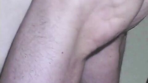 Raw Bareback Amateur Takes on Big Cock