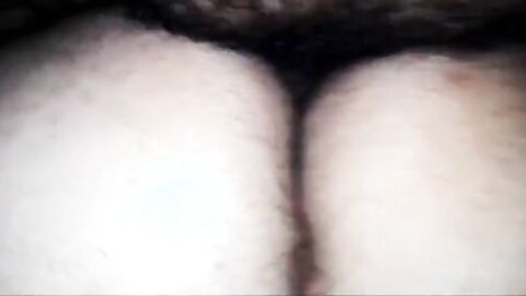 Se vienen en mi culo - Bareback Amateur Bear