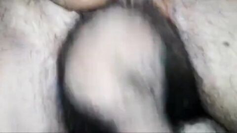 Se vienen en mi culo - Bareback Amateur Bear