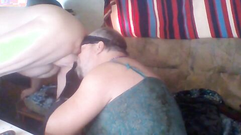 Sissy Crossdresser Blows Bear from Craigslist on Cam