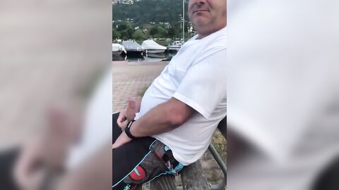 Amateur Daddies Handjob