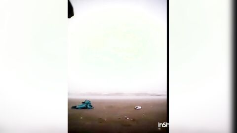 Jesus en boxer bulge exitado en la playa