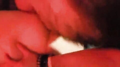 Bareback Amateur Tops a Big-Booty Boy