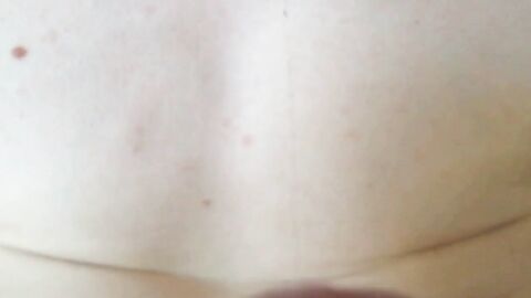 Amateur Creamy Close-Up: Slow-Mo Cum Swallowing!
