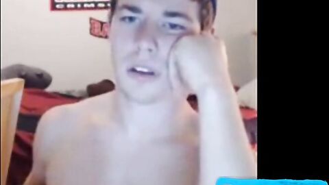 Twink's Delicious Butt on Webcam