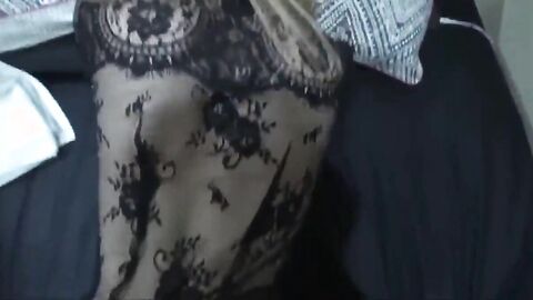 Crossdresser İnletes inlete ezerek siken Kenan Bey