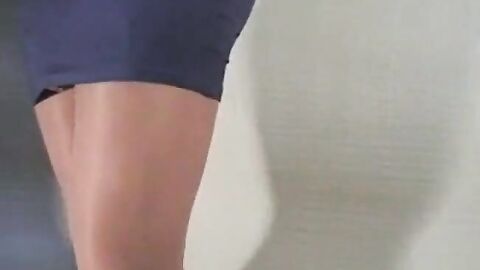 Pantyhose Handjob by Crossdressing Amateur