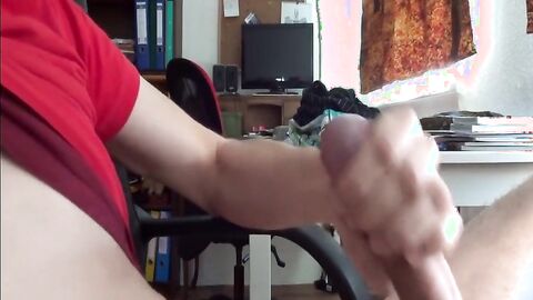 Skinny Twink Cums Hard