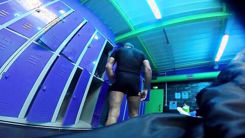 Handsfree Daddy's Big Cock in the Gym