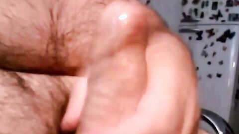 Mature Argentinian Bear Wanks and Cums