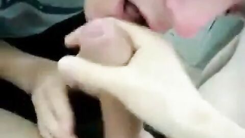 Amateur Dude Sucks Cock and Gets a Mouthful of Cum