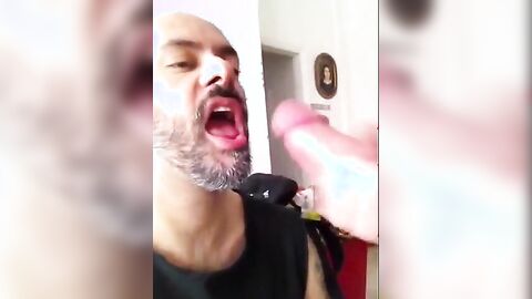 Cum Eating Amateur Blowjob