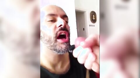 Cum Eating Amateur Blowjob